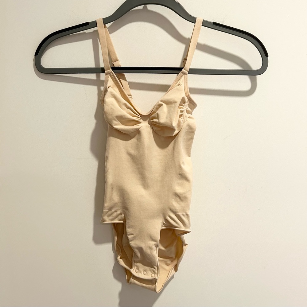 Skims Seamless Sculpt Brief Bodysuit Size Small - Picture 5 of 12